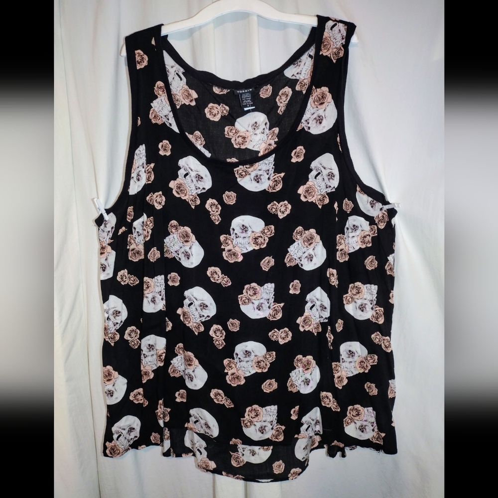 Skulls & Roses Ringer Tank Size 4 NWOT - Picture 2 of 9